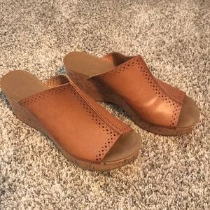 Cognac Wedges